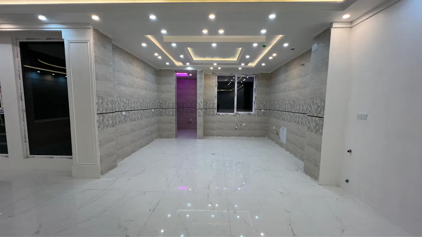 آپارتمان ۲۳۰ متری خ امام