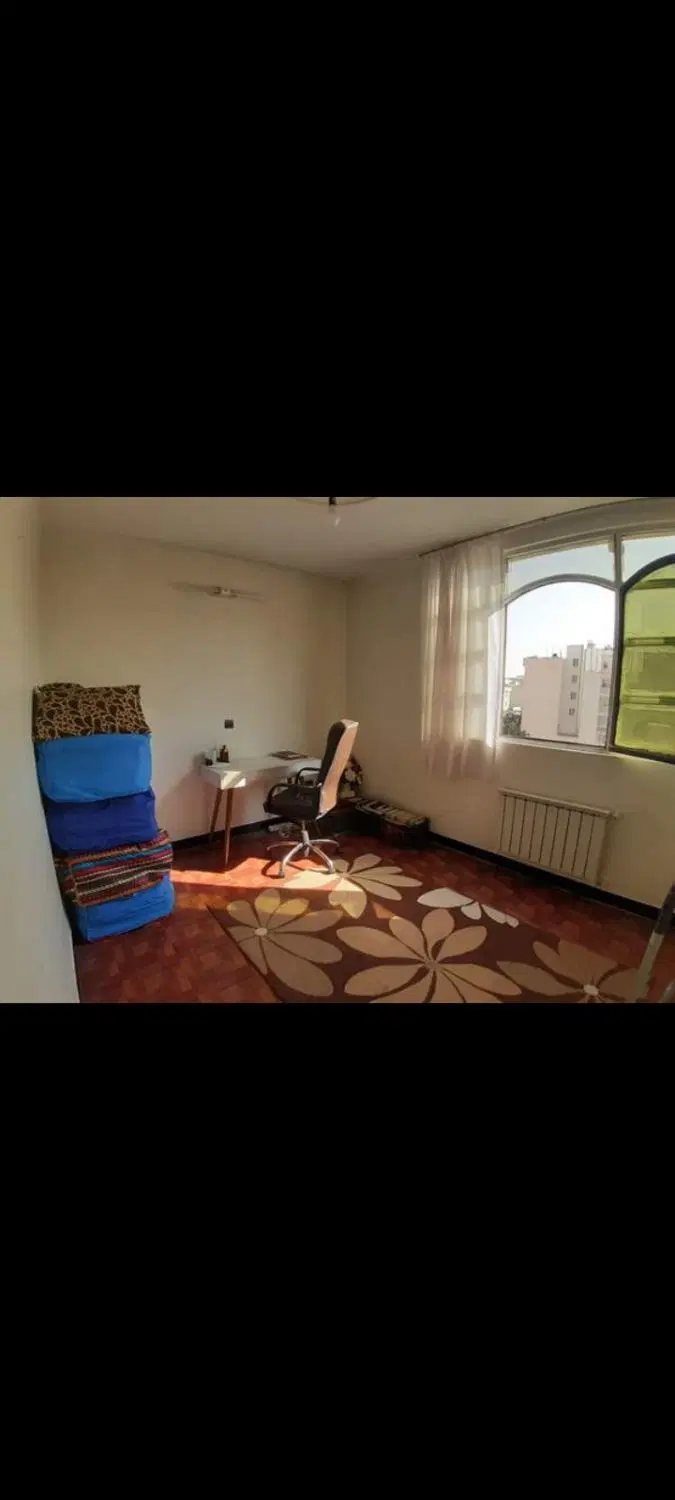 هم خانه خانوم