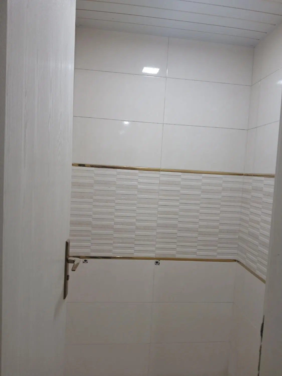 آپارتمان ۸۵ متر دو خوابه طبقه دوم آره گر