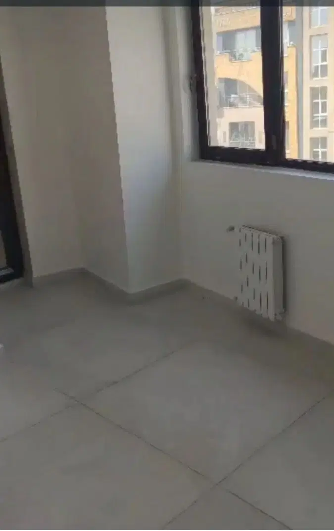 فروش طبقه بالا با پارک موتور