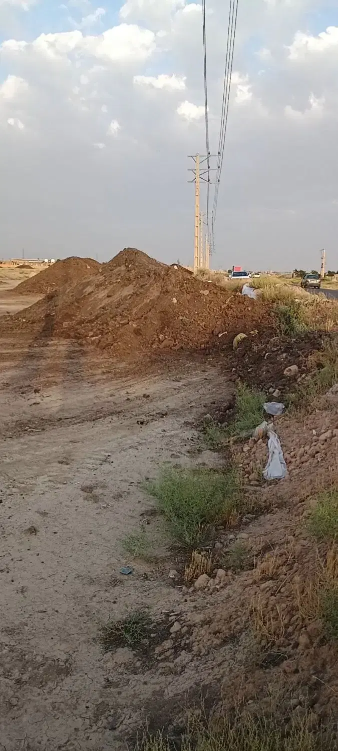 زمین چسبیده به شهرک صنعتی