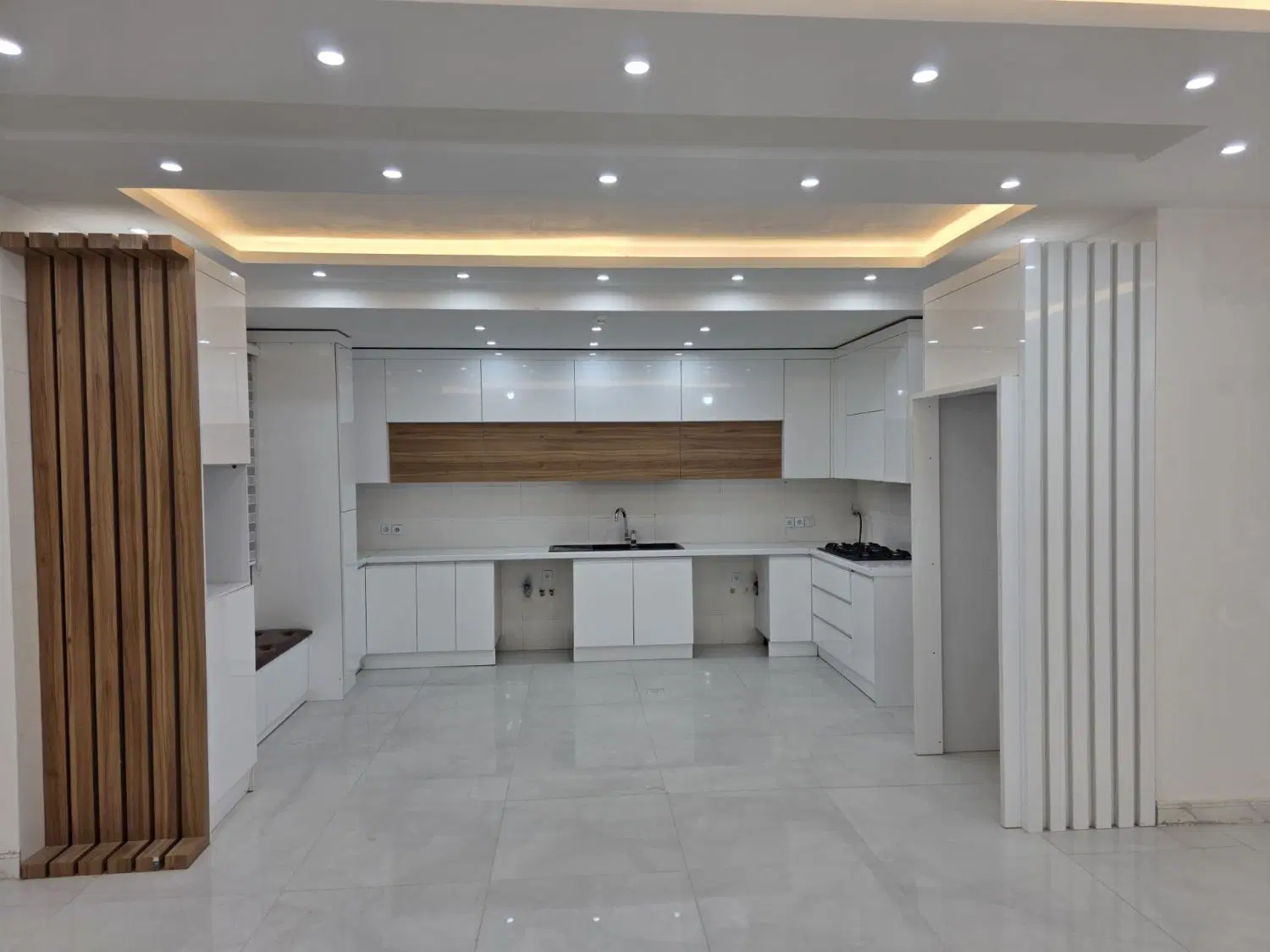 آپارتمان خیابان خبرنگار