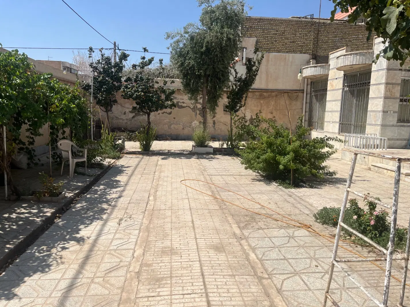 زمین 26*12