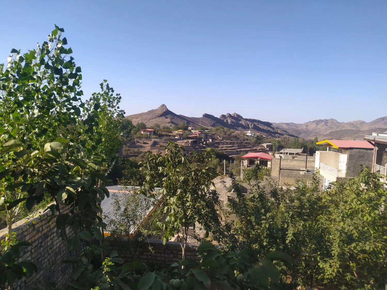 املاک محمدی روستای وشنوه زمین چهارصد متری