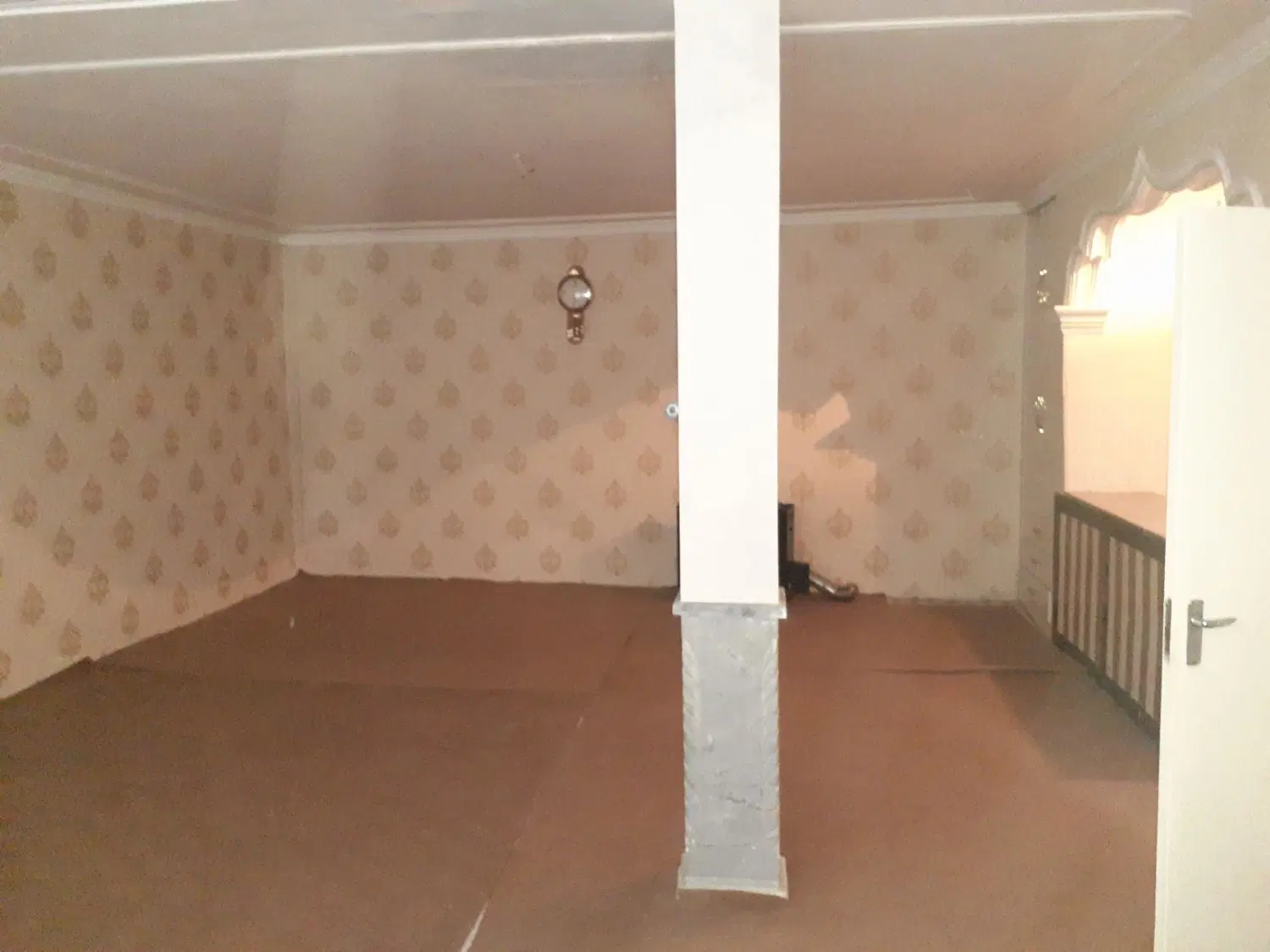 منزل مسکونی دو طبقه دربستی