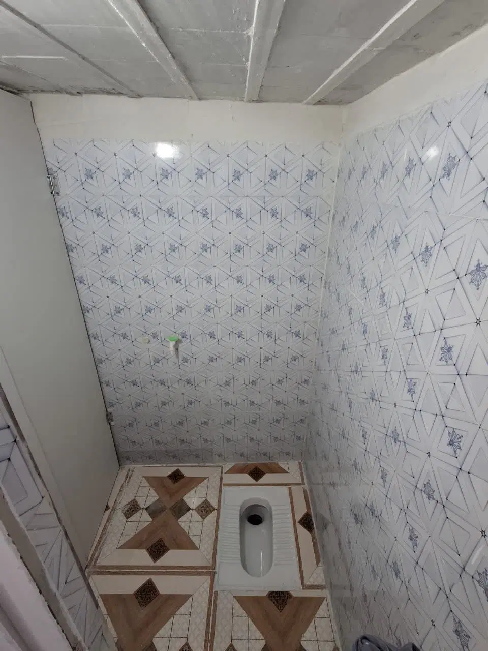 سویت ۲۵ متری خیابان تقاطع شریعتی و چمران