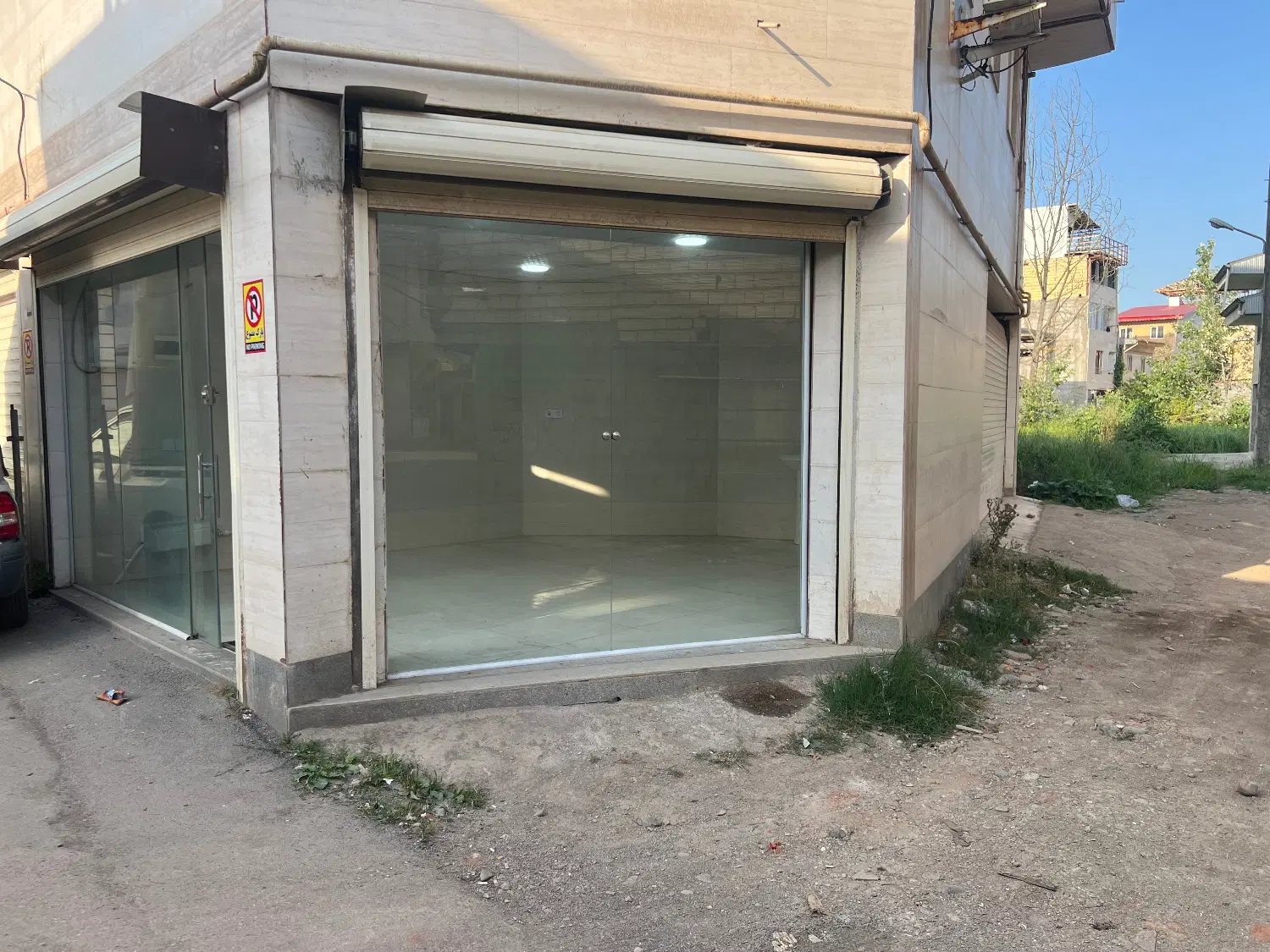 فروش فوری مغازه ۲۰ متری دونبش