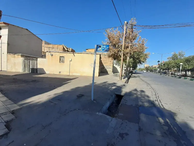 ویلایی نبش چمران
