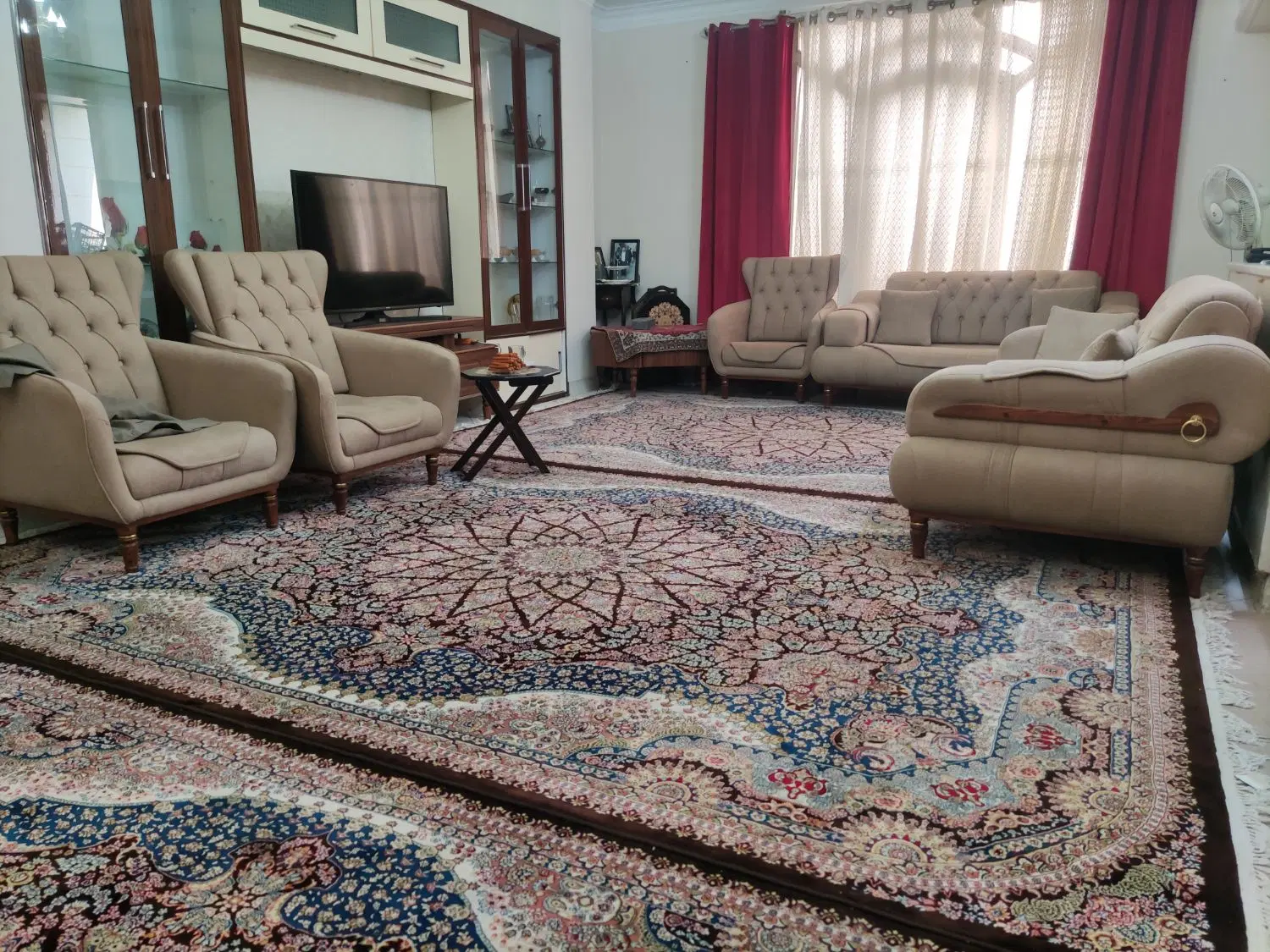 سازمان برنامه شمالی 115 متر