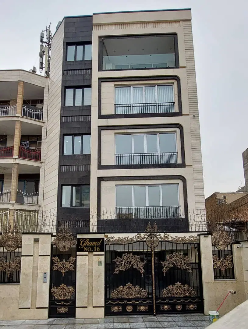 طالقانی شمالی ۱۱۶ متر دو خوابه فول امکانات طبقه ۲