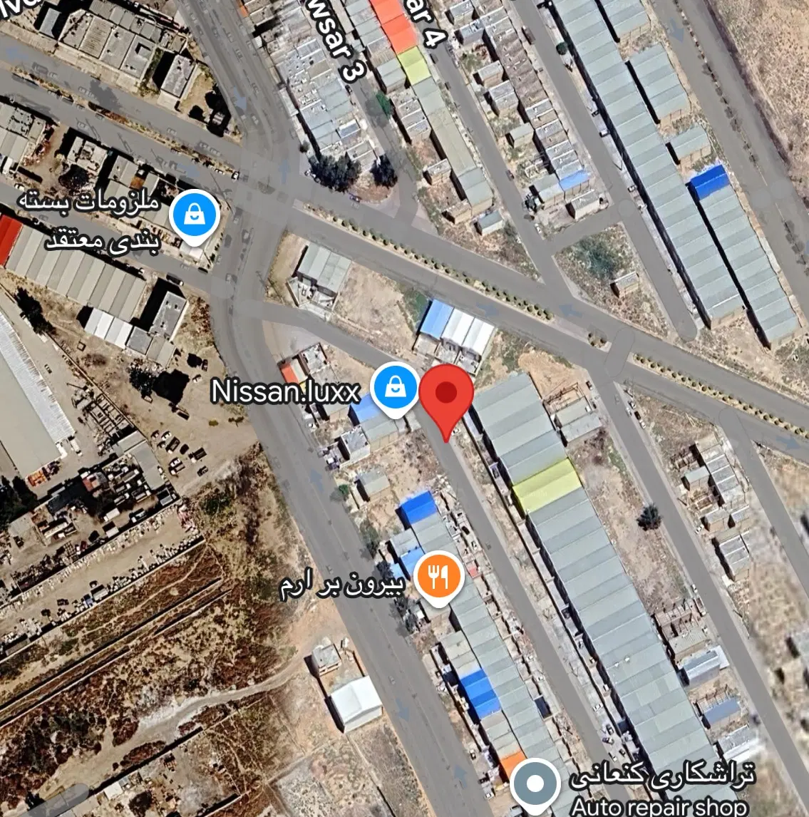 زمین میدان تره بار