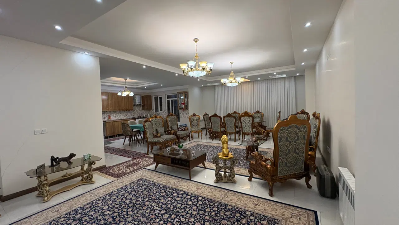 متر ۱۹۵ _ باغستان غربی_ نوساز_ تک واحدی_ سند آماده