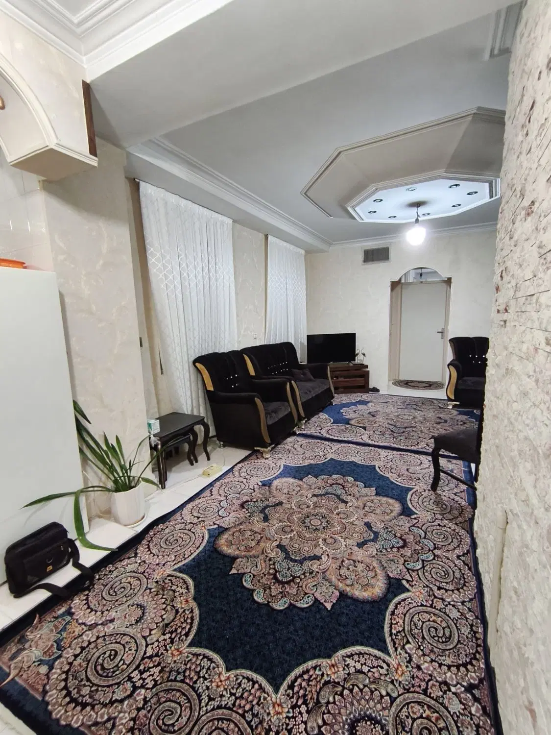 فروش واحد ۷۲ متری مرتب و تمیز_ خیابان نجفی