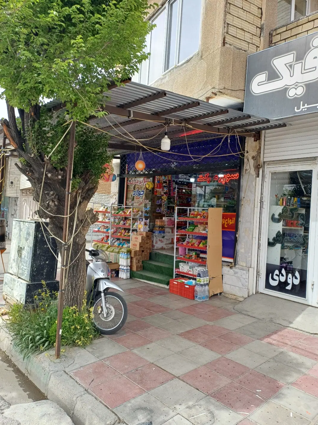 اجازه مغازه ۶۰متری