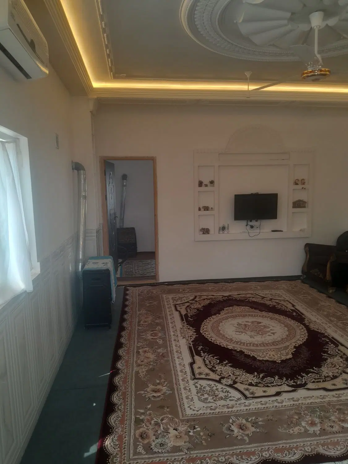 سوئیت نوساز نزدیک بازارچه اسکله دارای پارکینگ