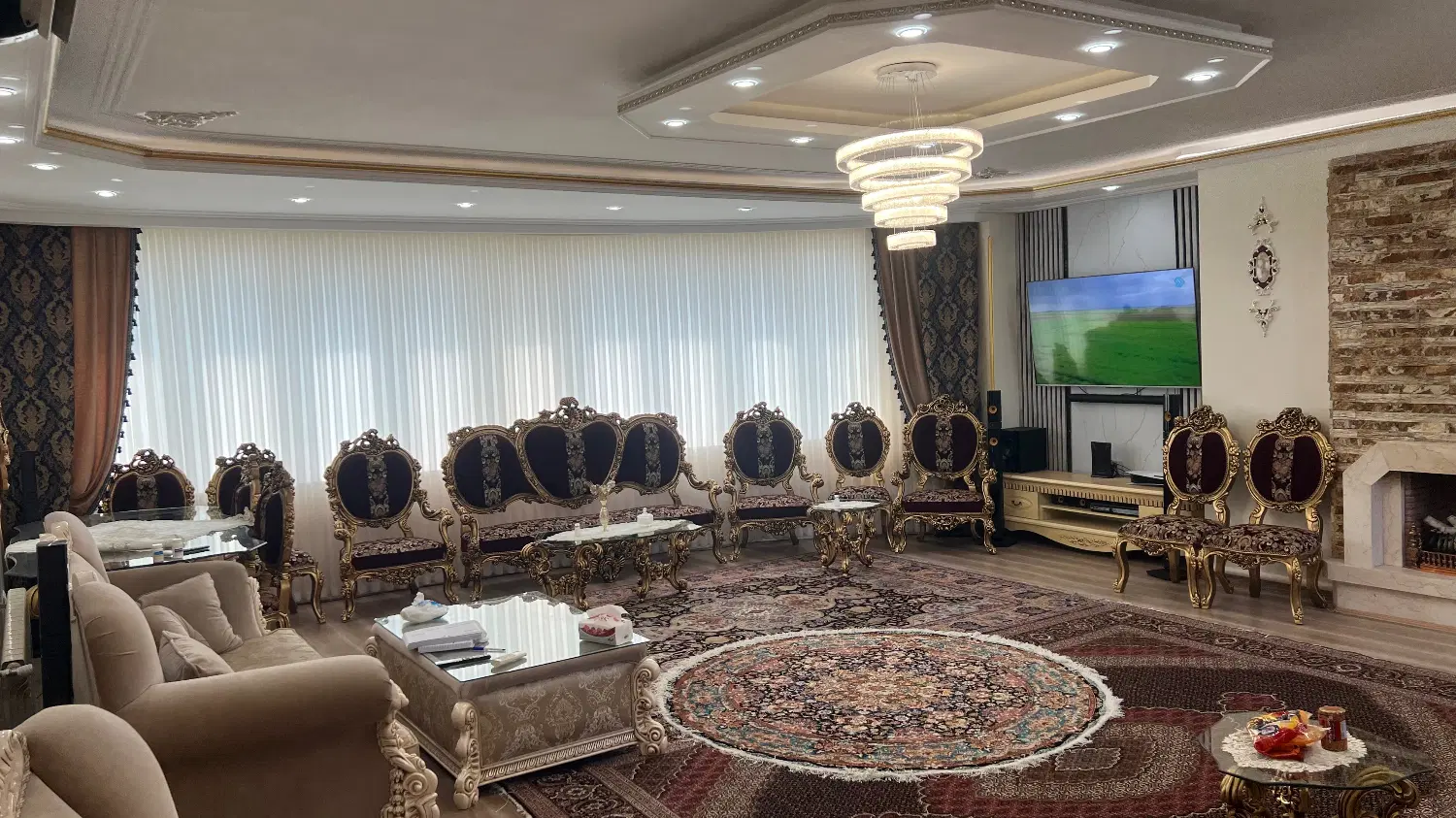 آپارتمان استثنایی در نظامی ولیعصر