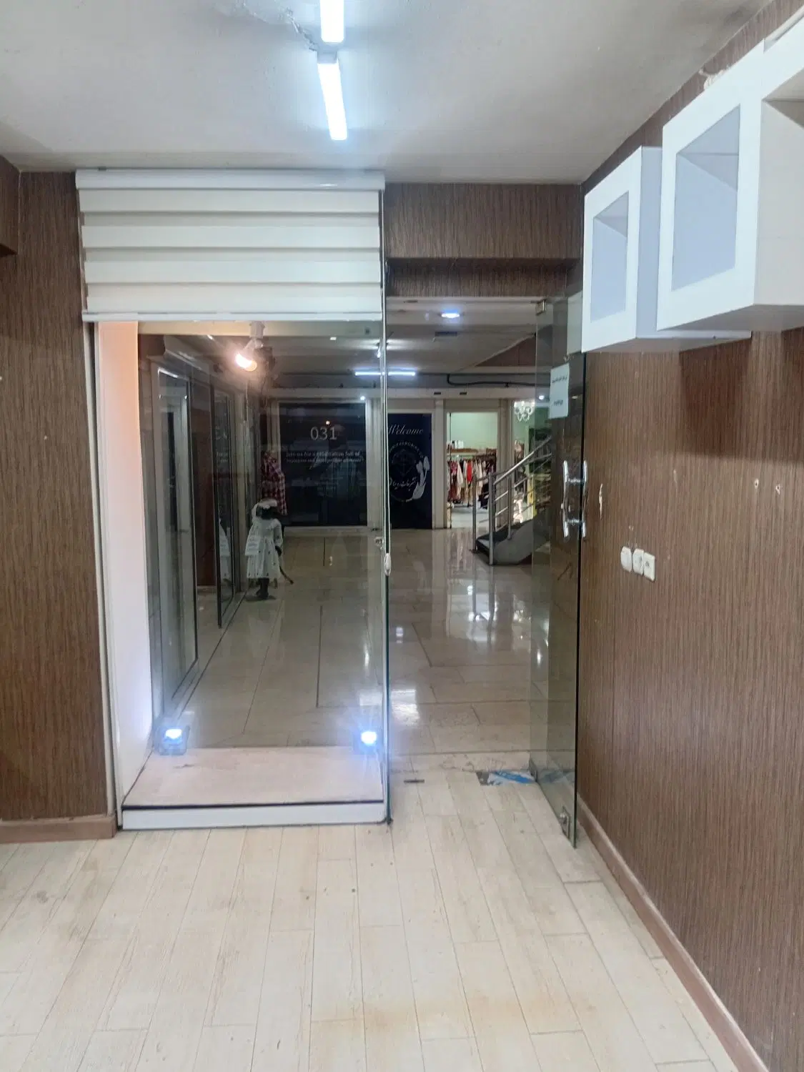 اجاره مغازه ۱۵ متری چهارباغ بالا
