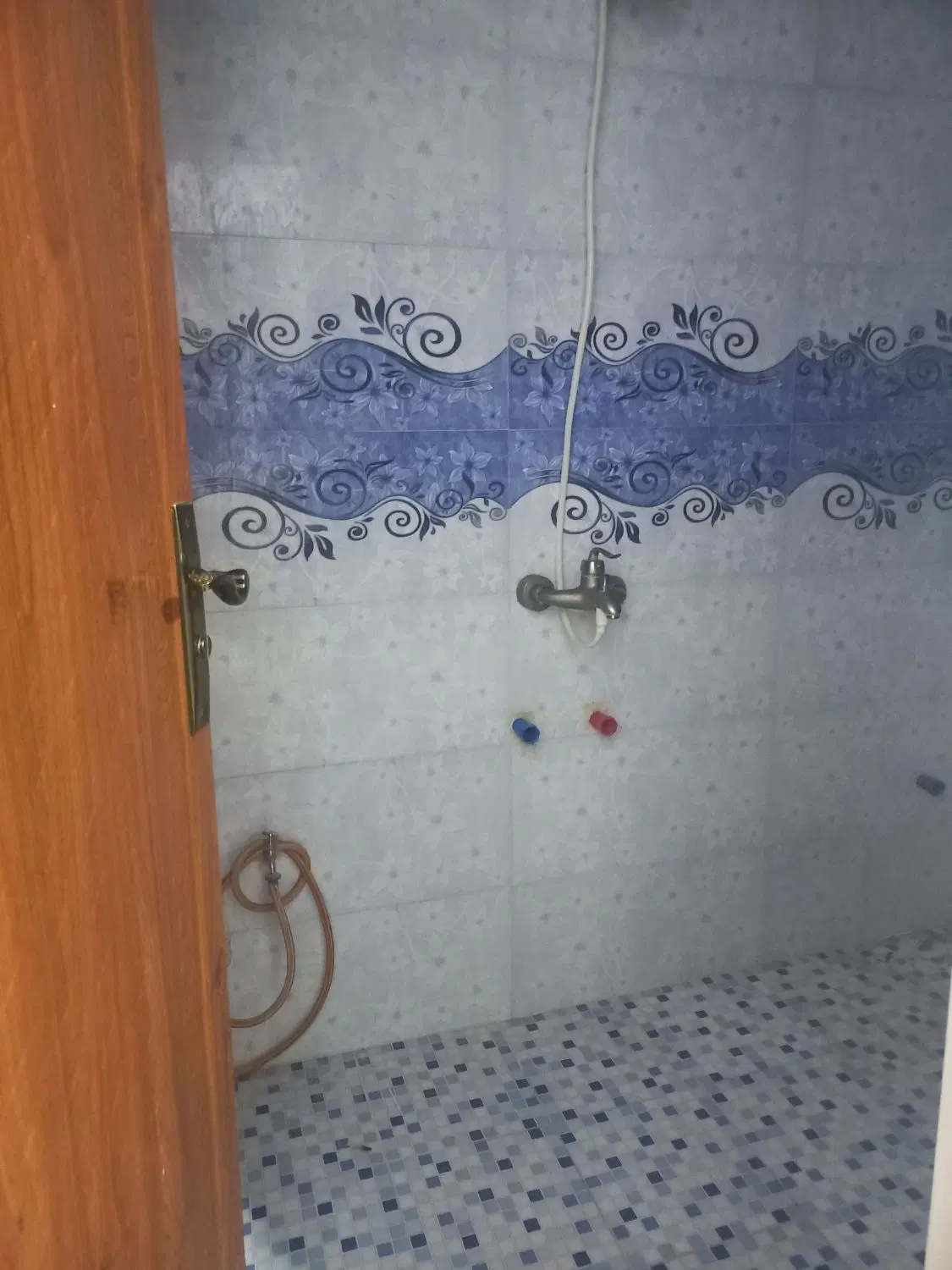 خانه در باغ زمانزاده ۱۵۰ متر کوچه ۲۰ متری