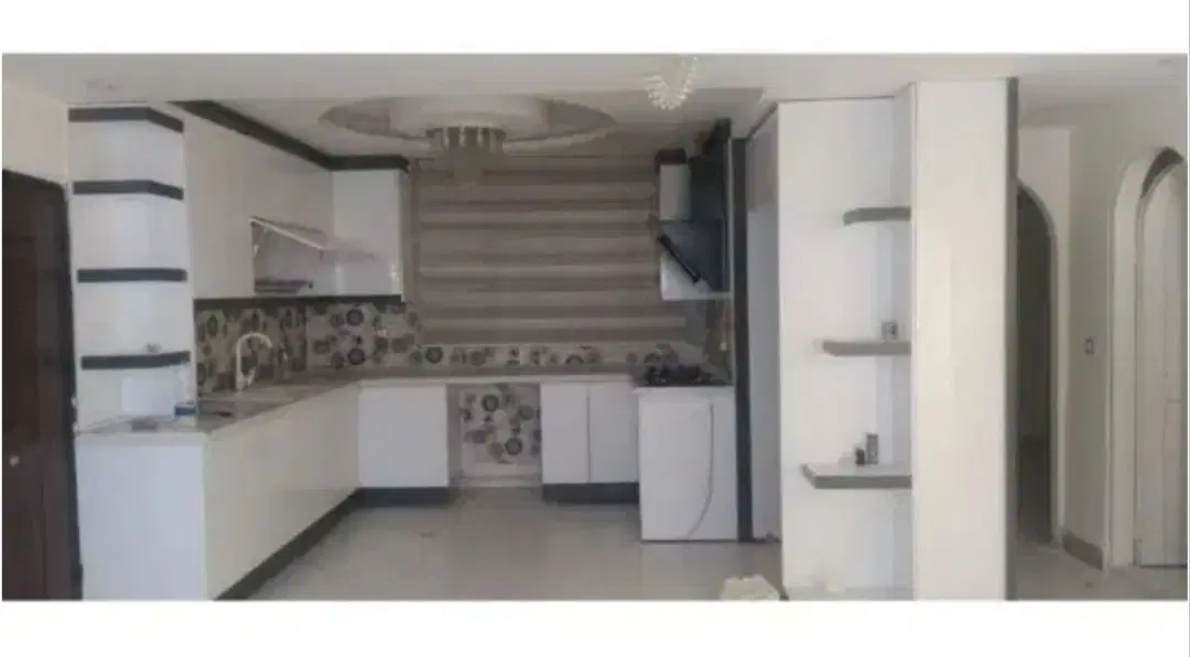 کسری نزدیک خیابان اصلی ۹۰متری