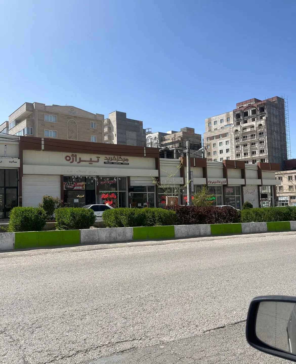 اجاره مغازه ۵۰ متری ۱۶ متر بالکن شهرک کشاورزی