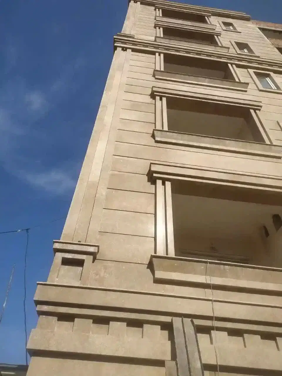 فروش یک واحد آپارتمان نوساز وام دار شهرک فردوسی