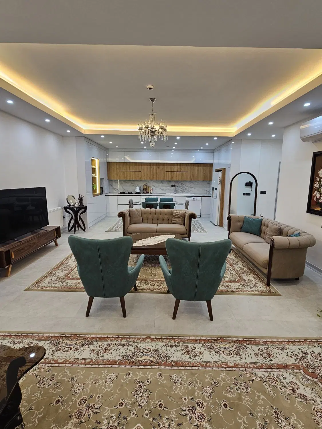 آپارتمان ۱۴۰متری لاکچری روبرو شهربازی