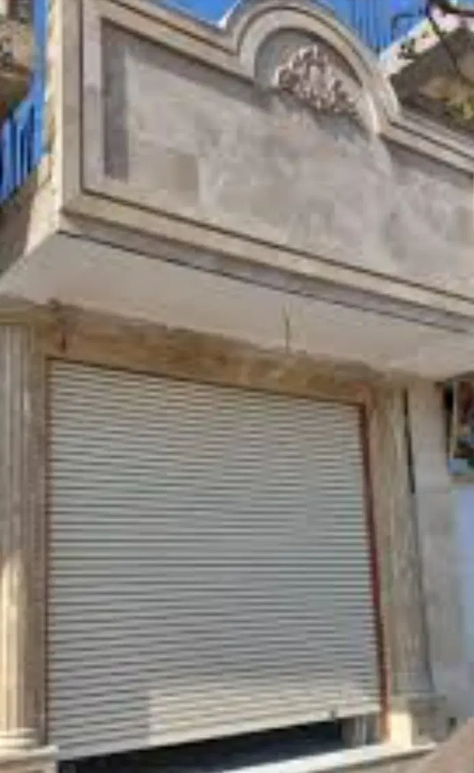 مغازه تجاری بزرگ