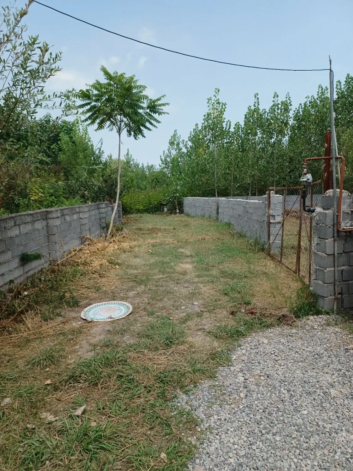 زمین مسکونی سراوان