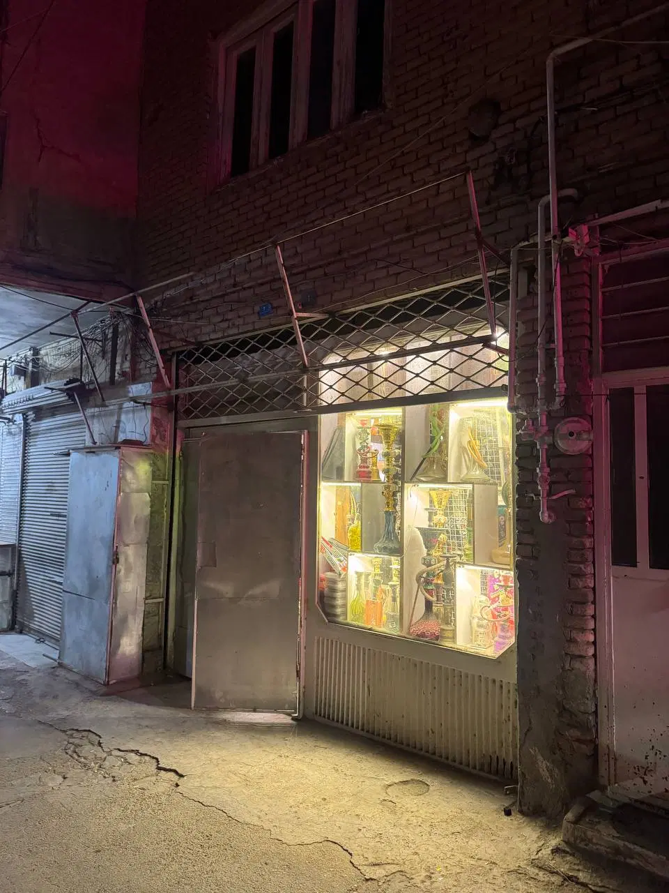 مغازه ‌۳ واحد تجاری فردوسی ۱۰