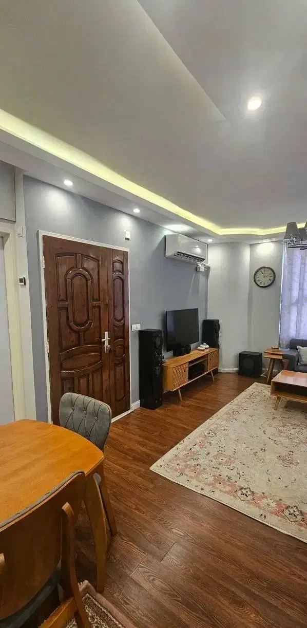 ۶۸ متر_ دو خواب_ نقشه خاص_ یکی از بهترین میادین