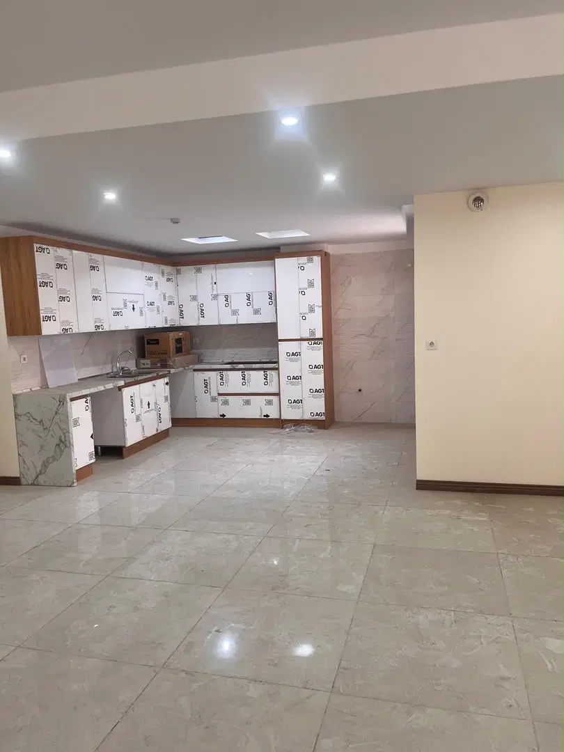 آپارتمان نوساز ۱۲۰ متری فول