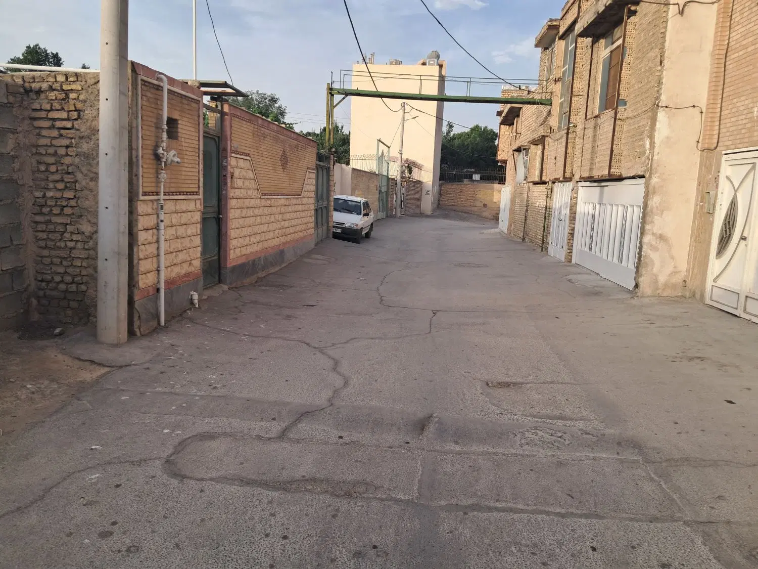 زمین مسکونی به متراژ600متر کهندژ