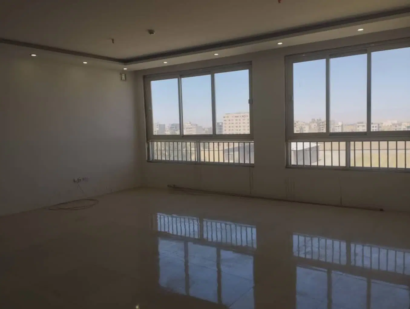 اپارتمان ۸۴متری _سرافرازان _تخلیه