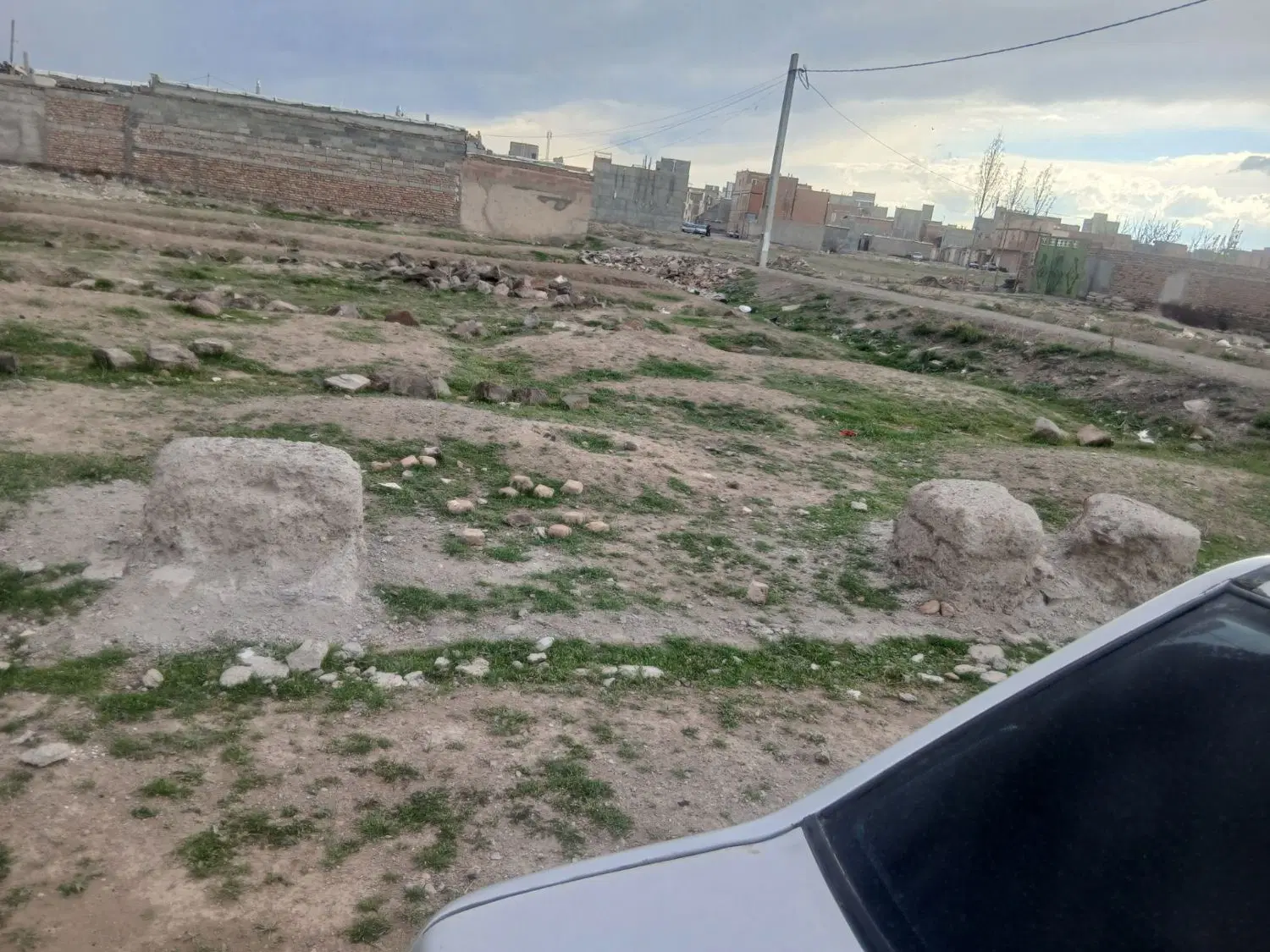 زمین ایران اباد