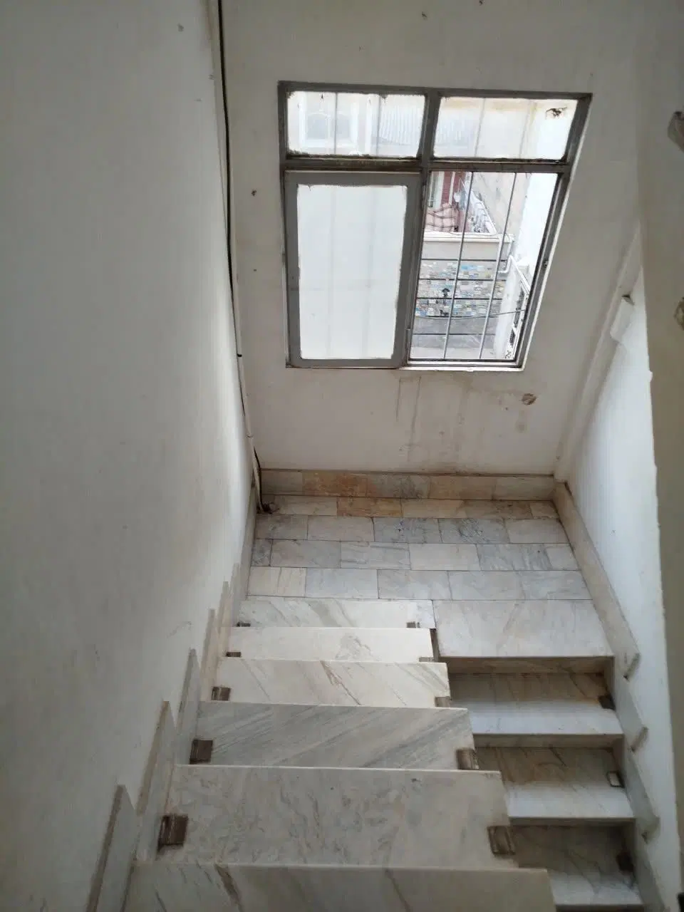 68 متری فرهنگ سرا