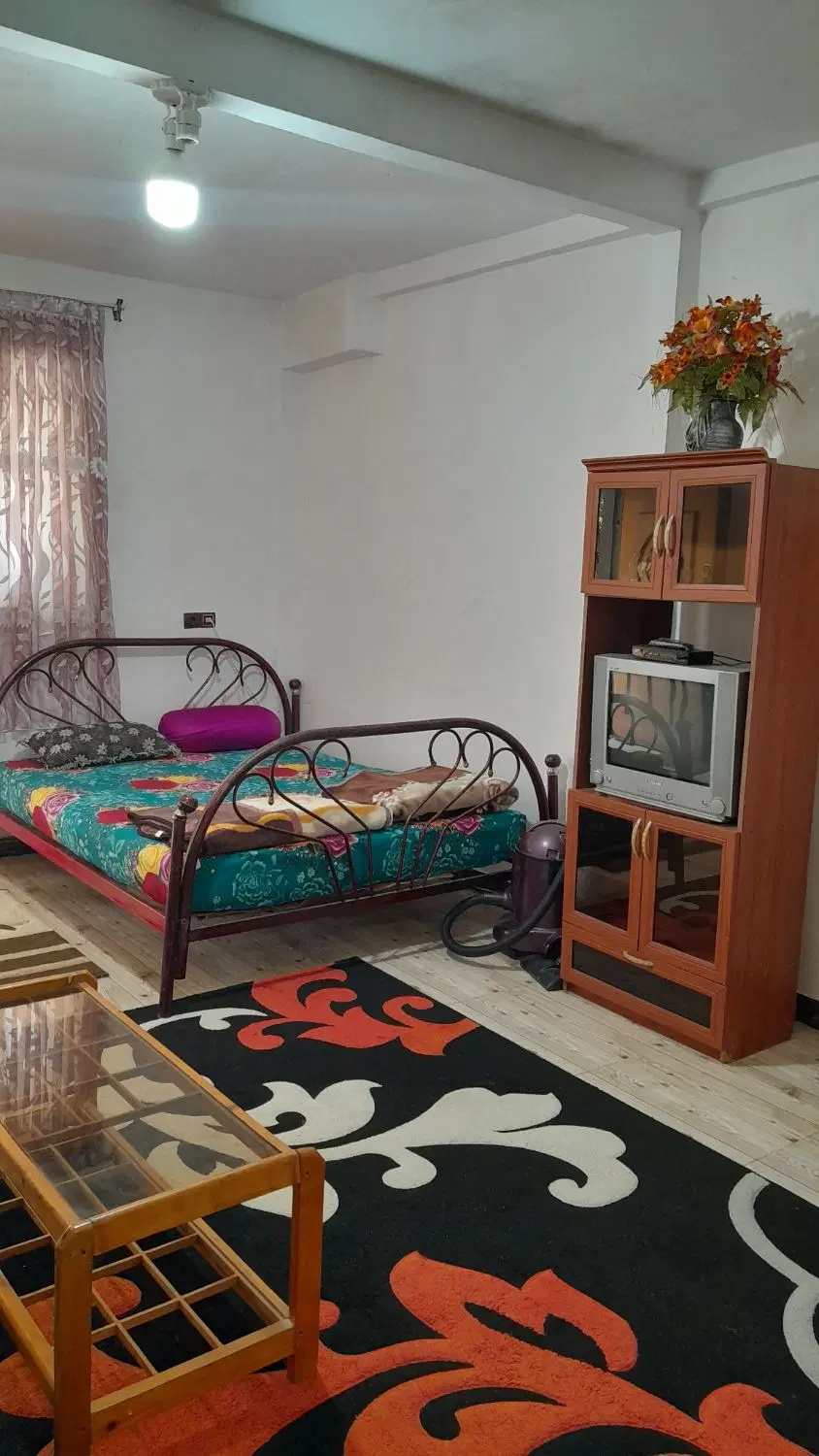 اجاره سوئیت روبه جنگل حیاط درا