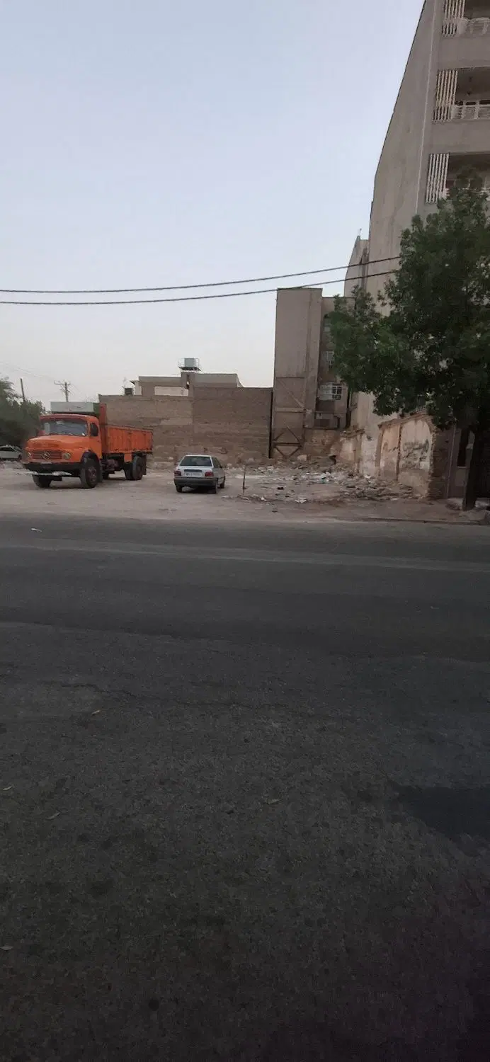فروش زمین ۸۱۰متری دونبش خ لشکرومشیری