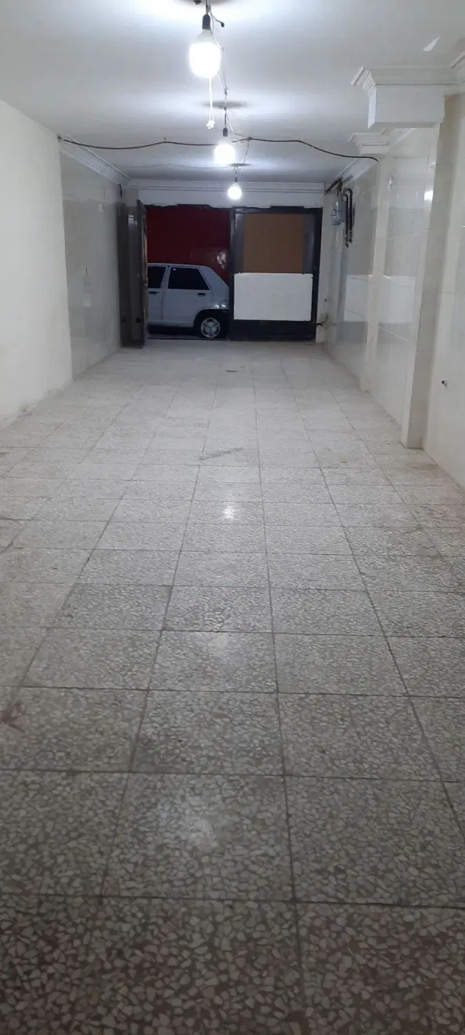 یک پارکینگ به متراژ ۵۰ متر