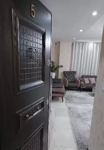 ۷۶متر ۲ خواب ۳ سال ساخت