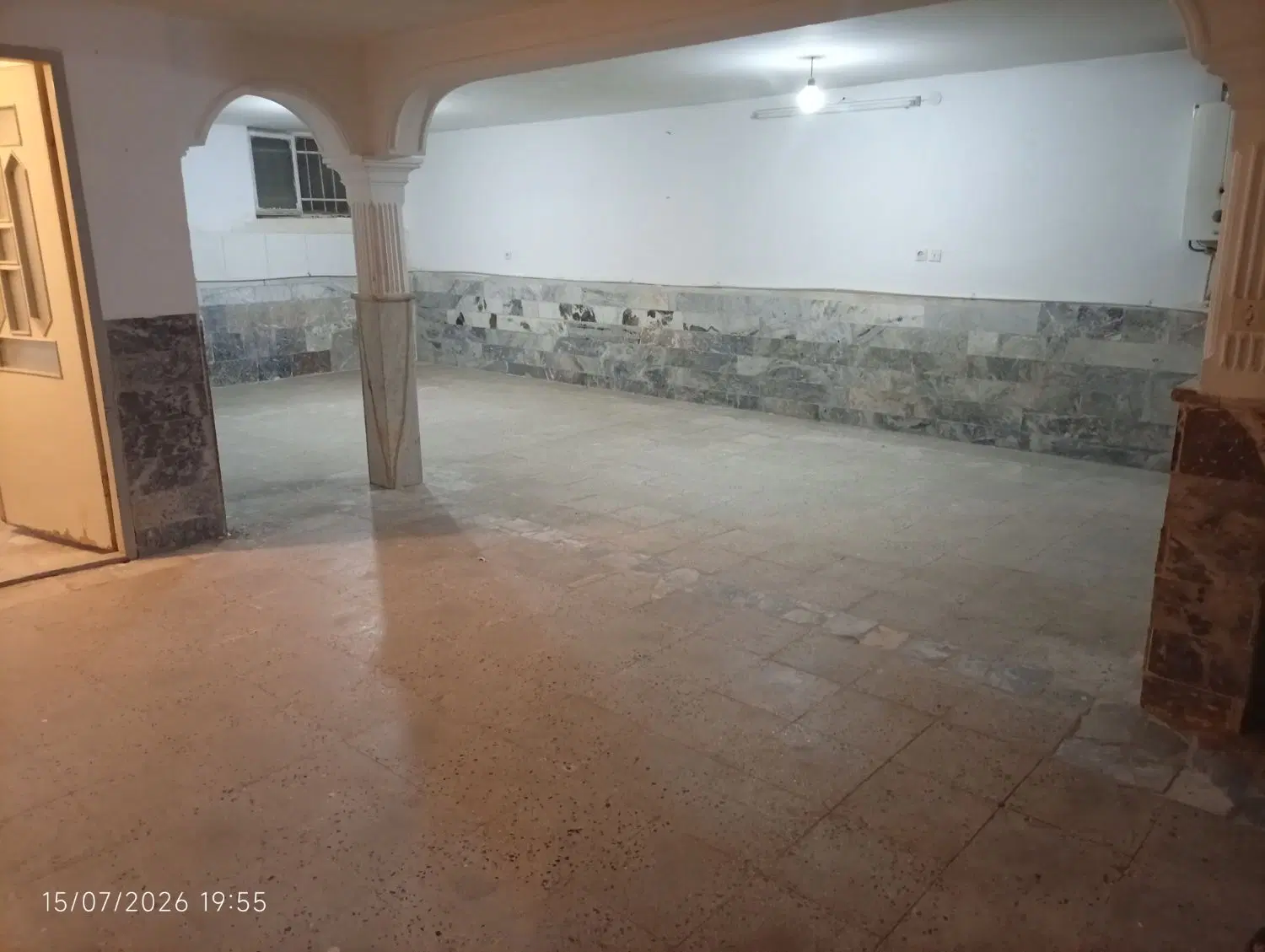 واحد اجاره ای ۱۳۰ متری