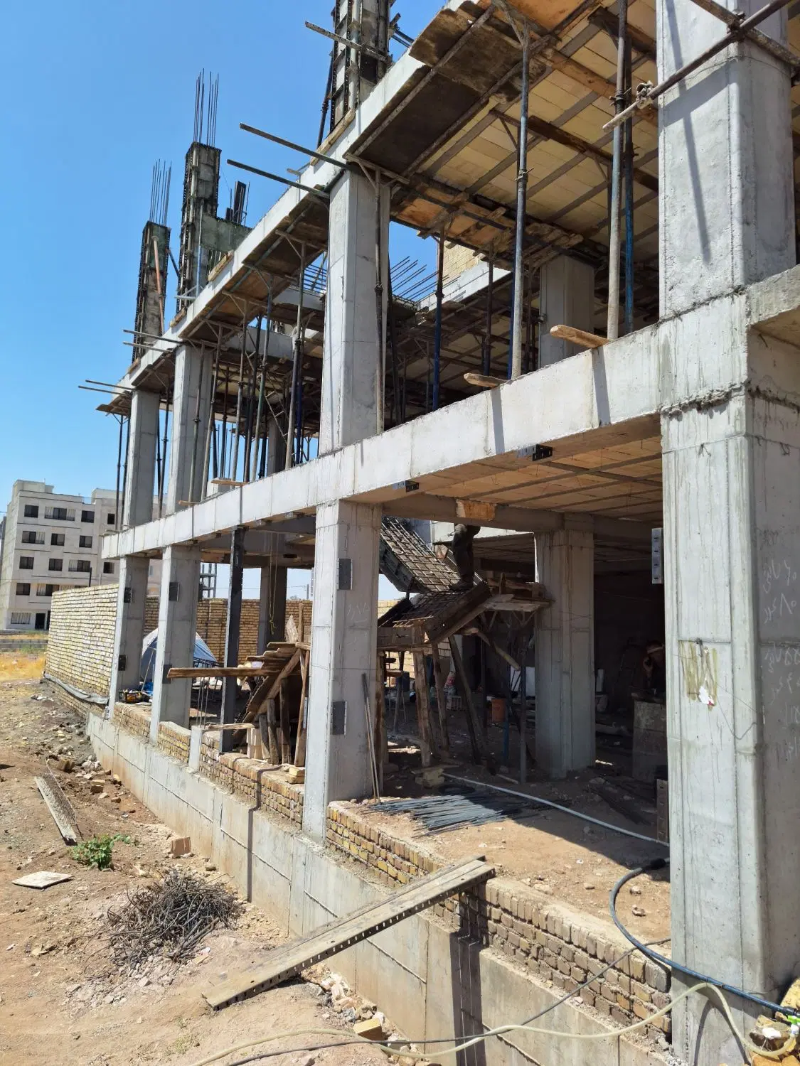 پیش فروش کامرانیه