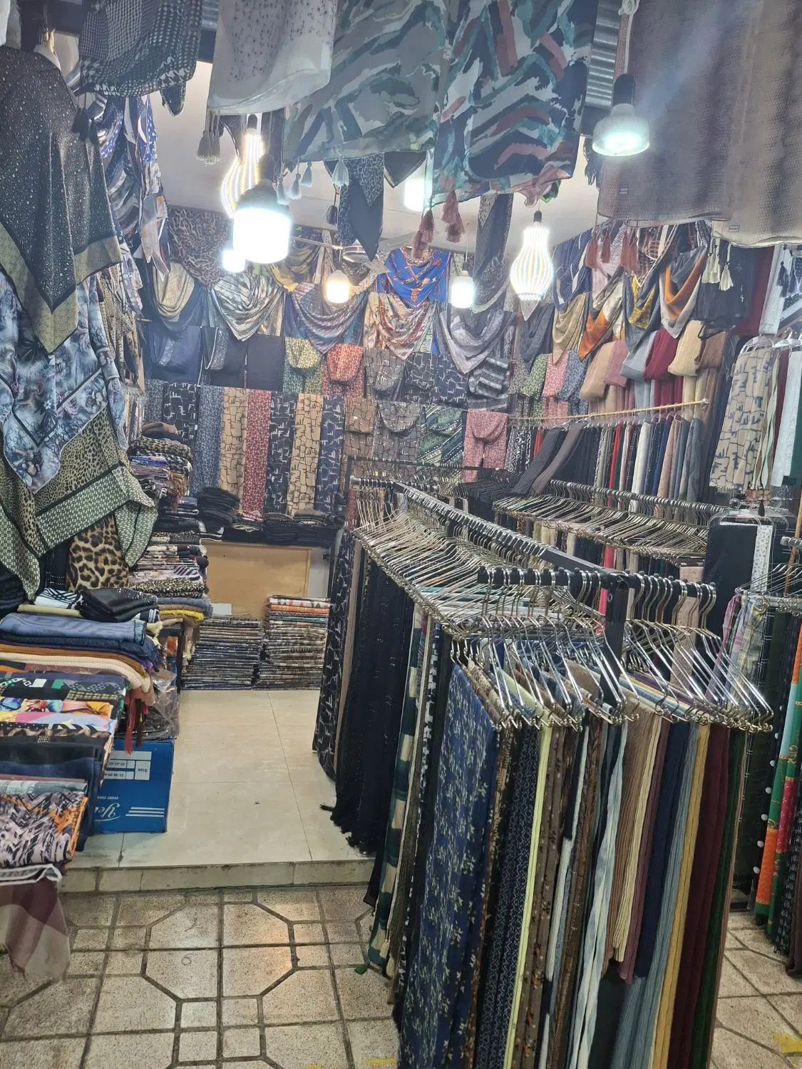 فروش مغازه در بازارچه ساحلی