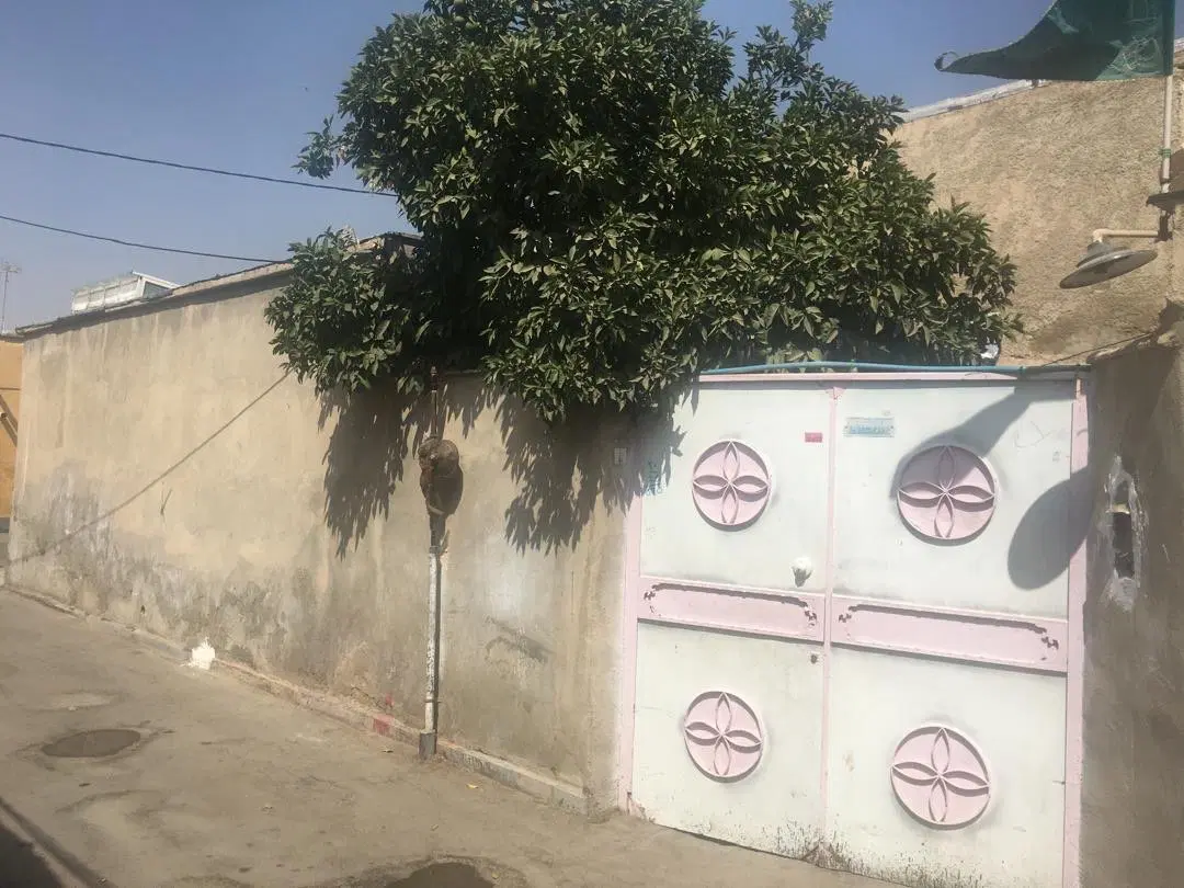 فروش خانه قدیمی با زمین و سند تک برگ