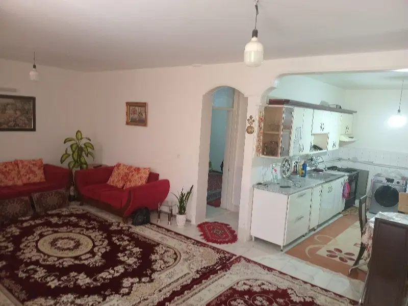 خانه در شازند آستانه قلعه آقا حمید