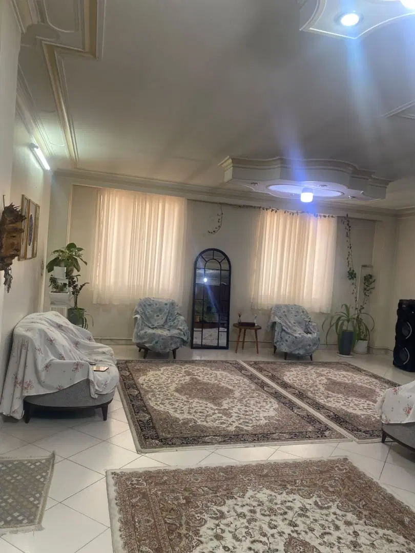۹۵متر آپارتمان تکواحدی خ امام  موسی کاظم