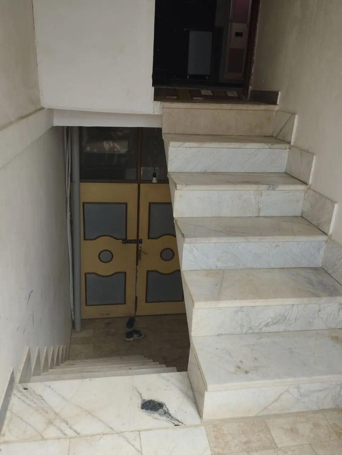 رهن اجاره خانه دو طبقه ۶۰ متری اپارتمانی