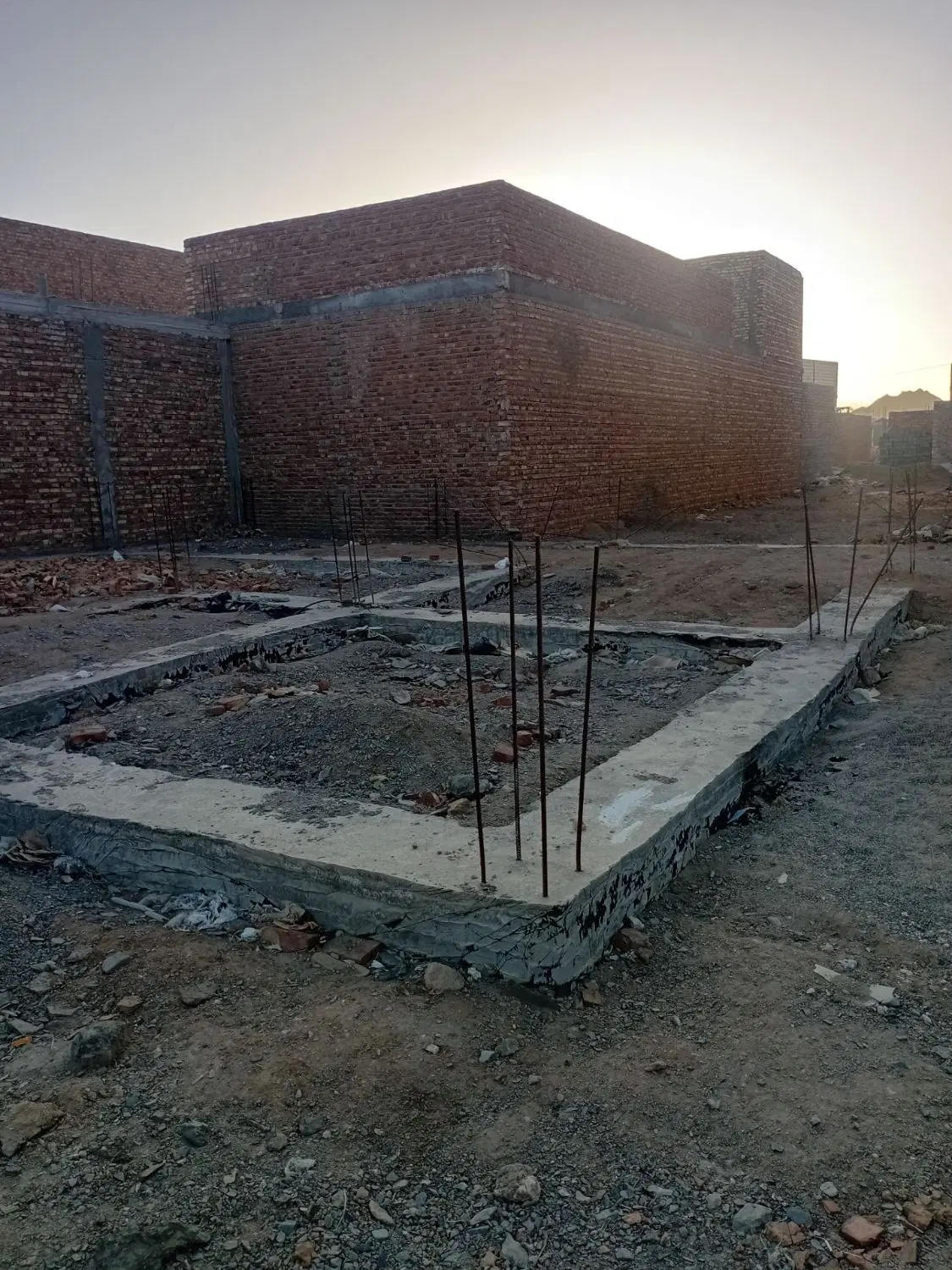 زمین سیادک ۱۵۰ متری