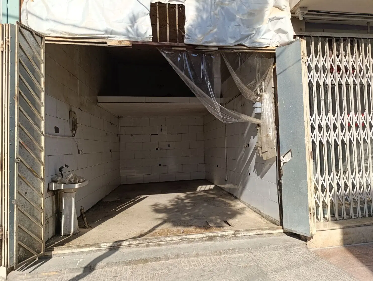 مغازه تجاری زینبیه