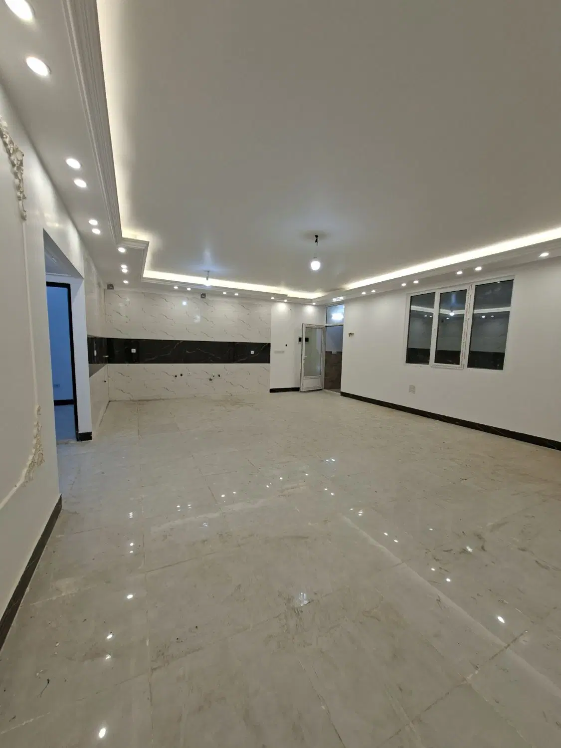 ۱۸۰ متر زمین ویلایی نوساز و شیک و چشم گیر