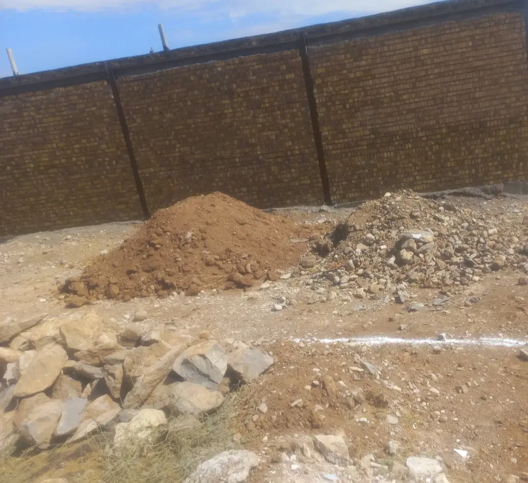 یک قطعه زمین مسکونی